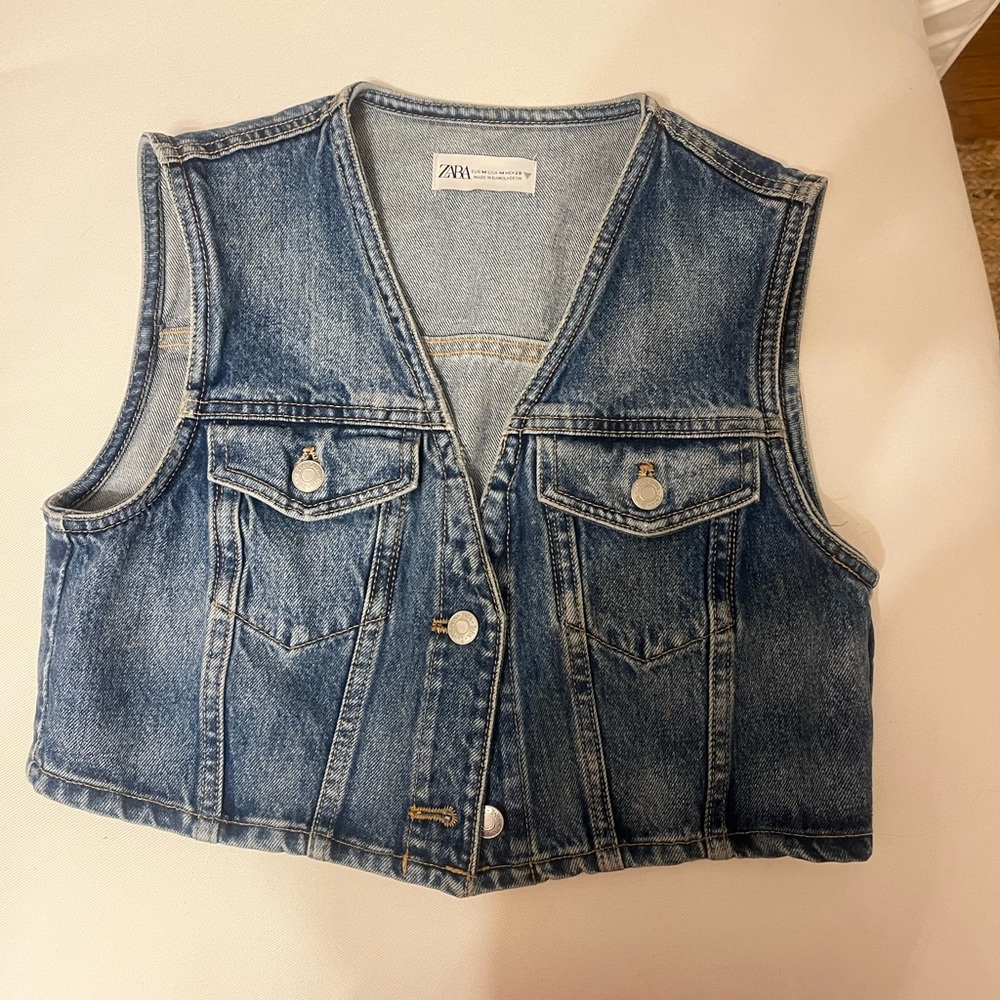 Zara cropped denim vest size medium